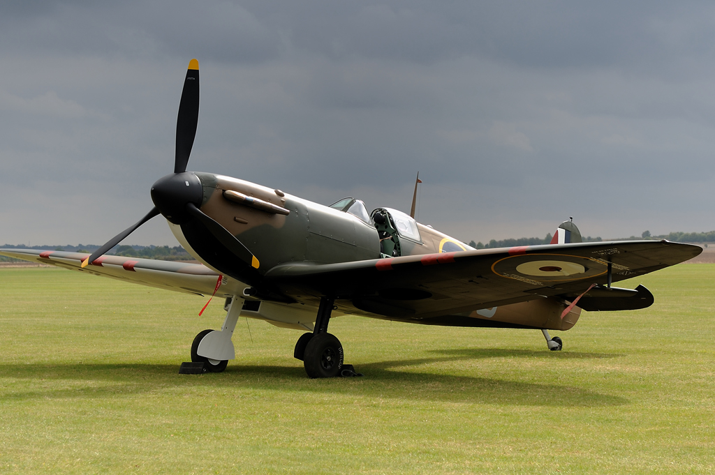 Supermarine Spitfire MK.1 P9374 - Aircraft, Airfields and Airshows